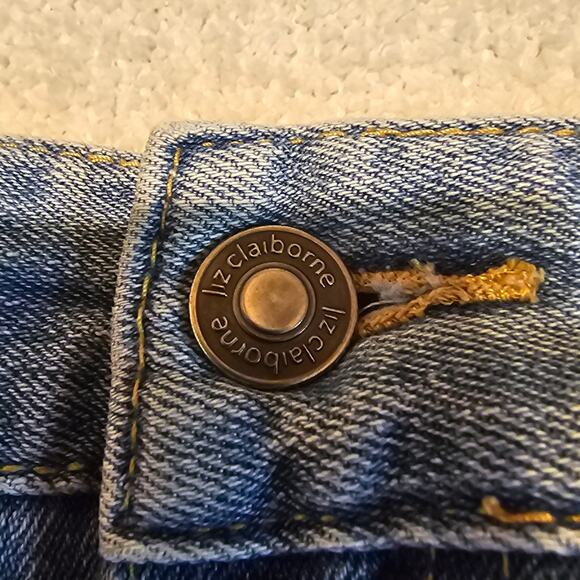 Liz Claiborne Women’s Jeans Straight Leg Blue Denim Mid Rise Size 14 Long - Picture 6 of 13